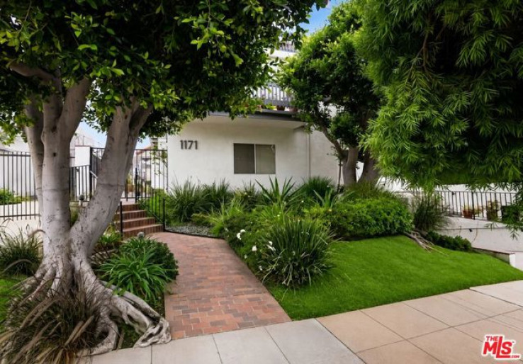 2 Bed Home for Sale in Santa Monica, California
