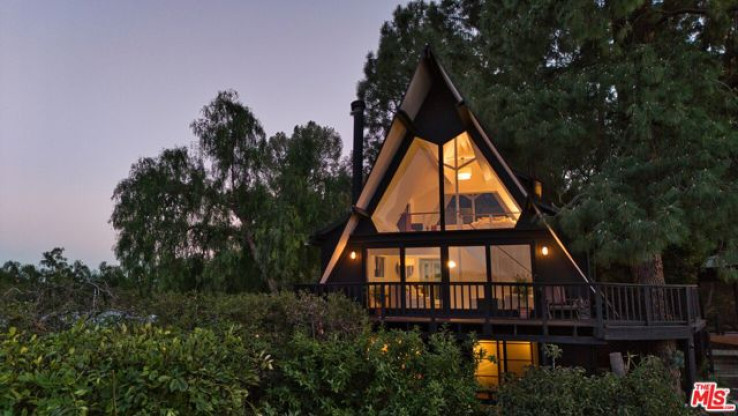 4 Bed Home for Sale in Topanga, California