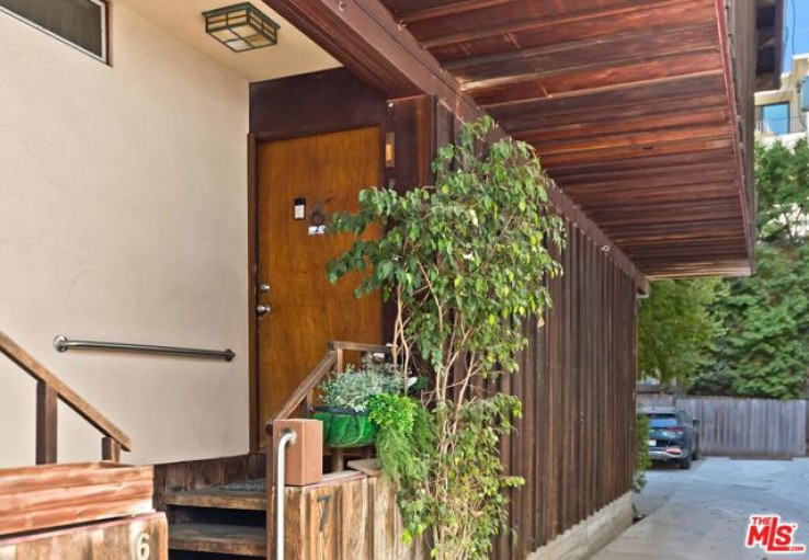 Residential Home in Brentwood