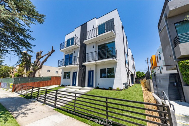 Residential Income in Los Angeles
