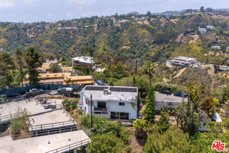 4 Bed Home for Sale in Los Angeles, California