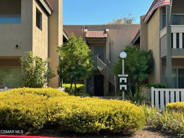1 Bed Home for Sale in Thousand Oaks, California