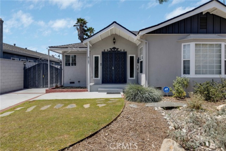 4 Bed Home for Sale in North Hollywood, California