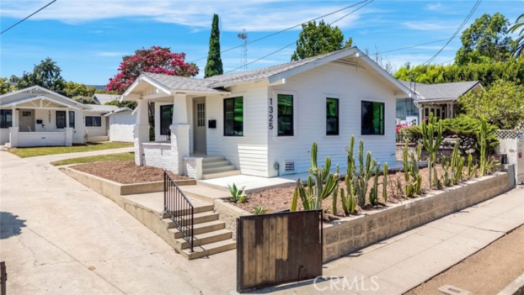 3 Bed Home for Sale in Los Angeles, California