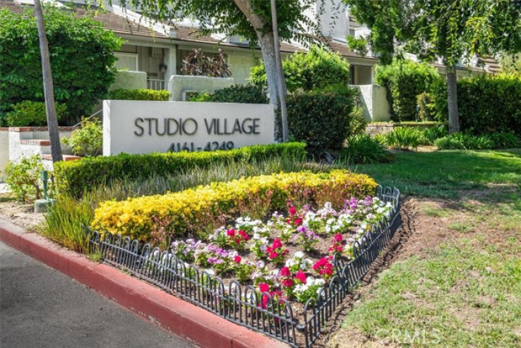 2 Bed Home for Sale in Studio City, California