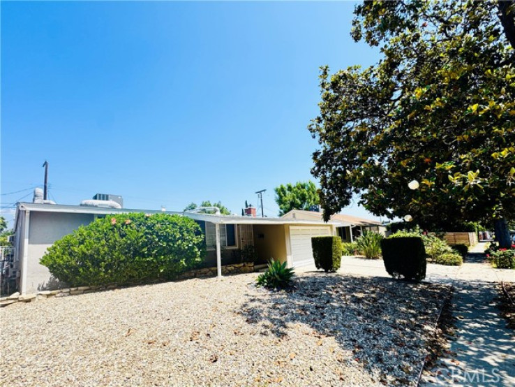 Residential Home in Panorama City