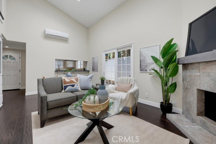 2 Bed Home for Sale in Costa Mesa, California
