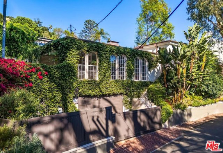 3 Bed Home for Sale in Los Angeles, California