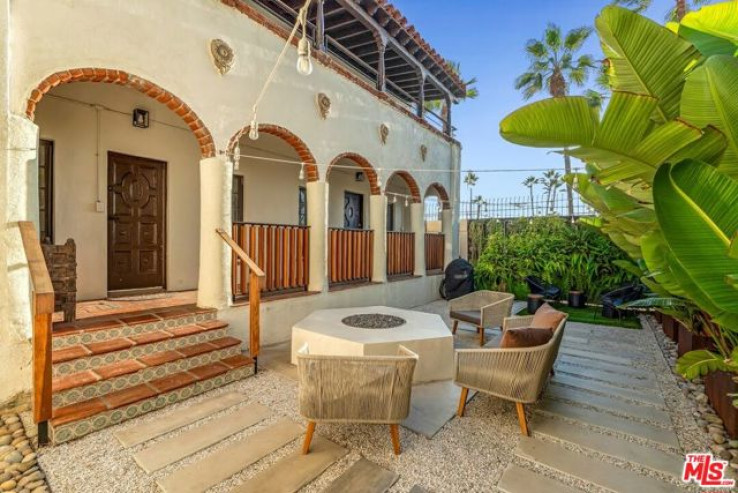 5 Bed Home for Sale in Venice, California