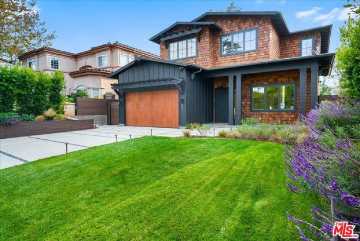 4 Bed Home for Sale in Los Angeles, California