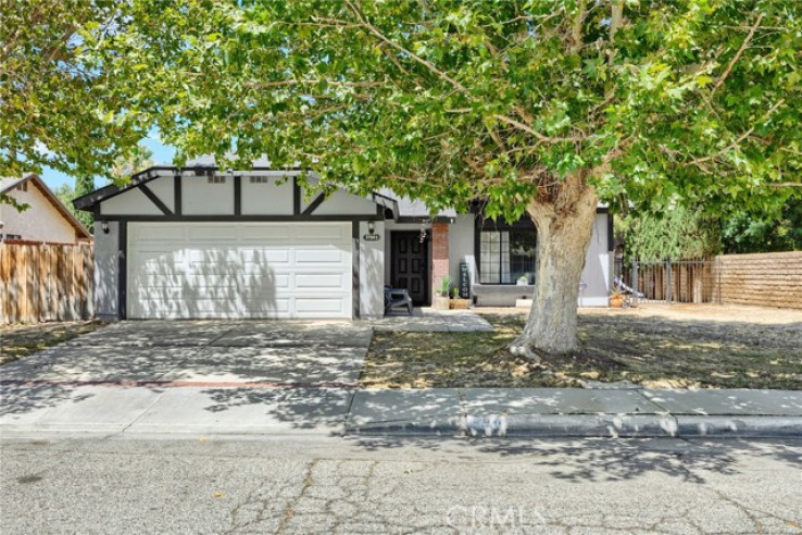 3 Bed Home for Sale in Palmdale, California