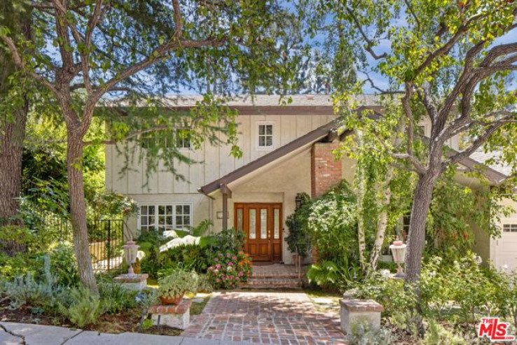4 Bed Home for Sale in Los Angeles, California
