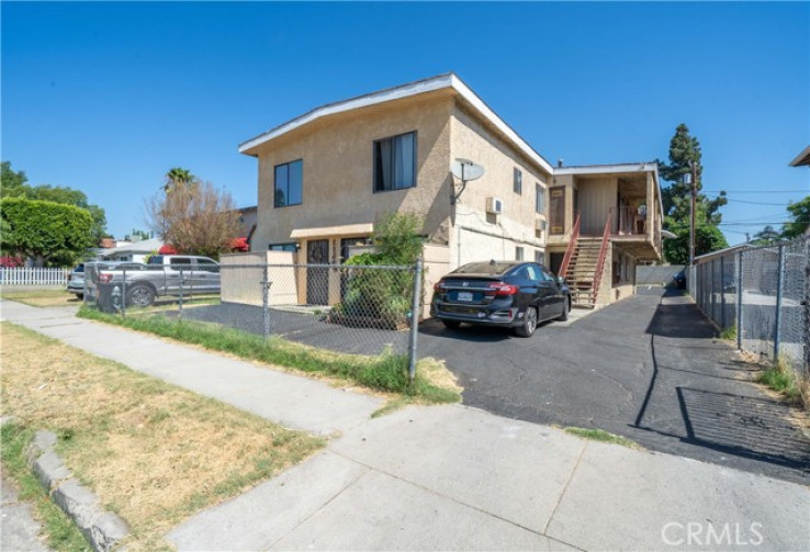  Income Home for Sale in North Hollywood, California