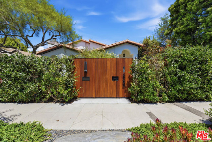 Residential Home in Venice