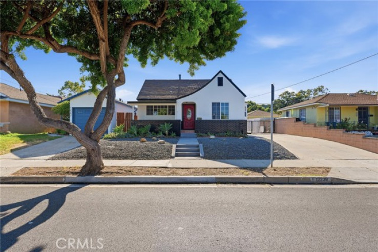 Residential Home in North Hawthorne