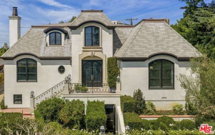 5 Bed Home for Sale in Los Angeles, California