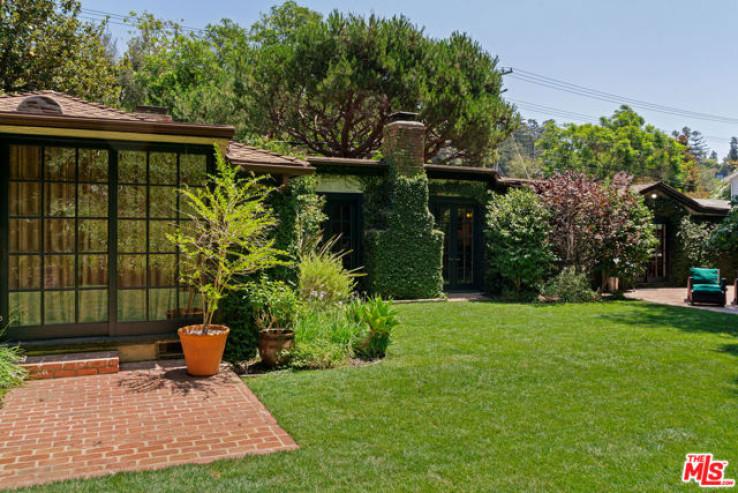 Residential Home in Brentwood