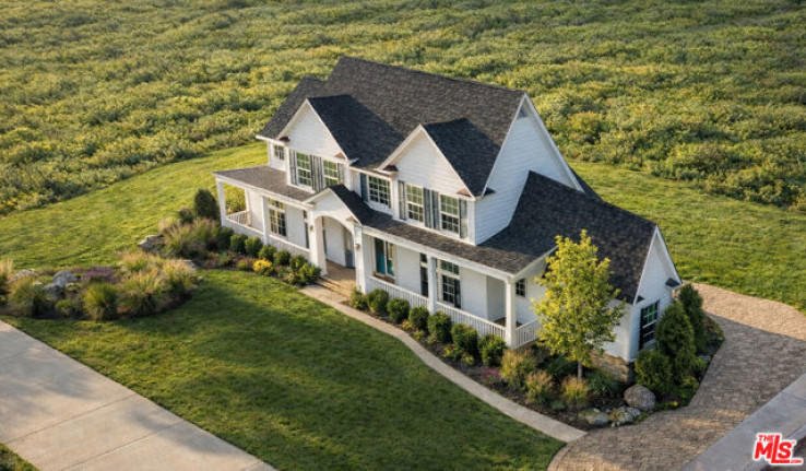 Land in Plum Canyon