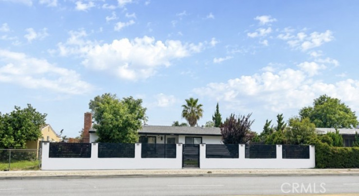 4 Bed Home for Sale in Bloomington, California