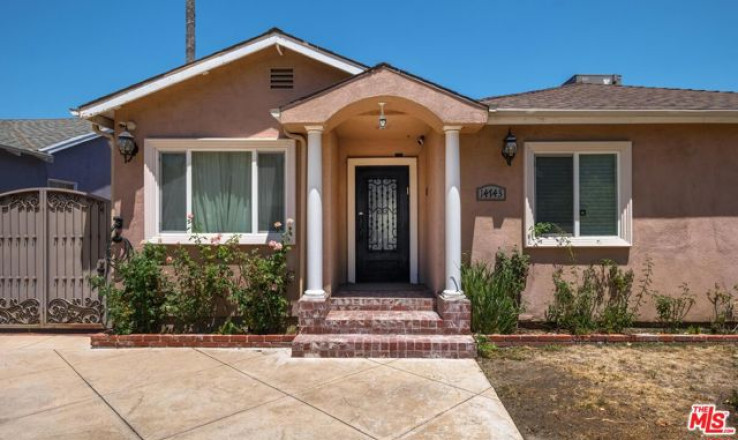 3 Bed Home for Sale in Sherman Oaks, California