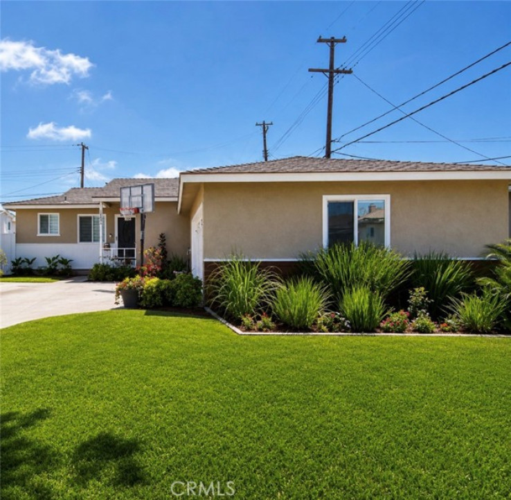 3 Bed Home for Sale in Torrance, California