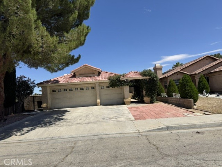 3 Bed Home for Sale in Lancaster, California