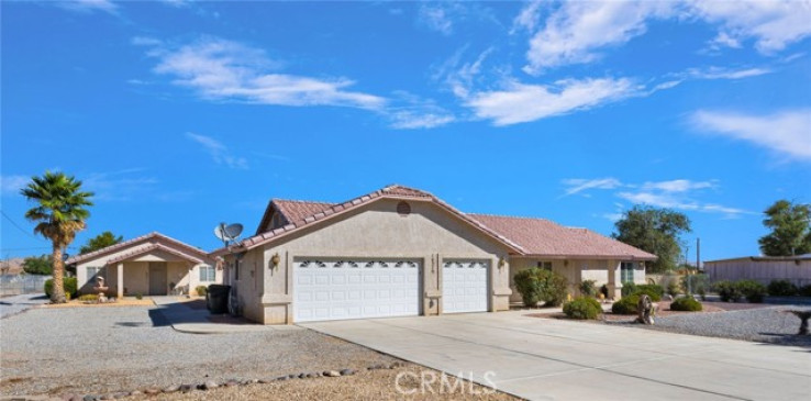 5 Bed Home for Sale in Apple Valley, California