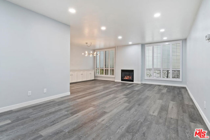 Residential Home in West Hollywood Vicinity