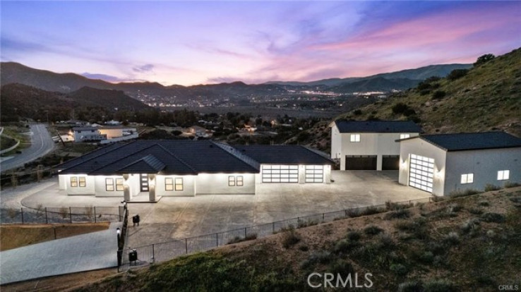5 Bed Home for Sale in Acton, California