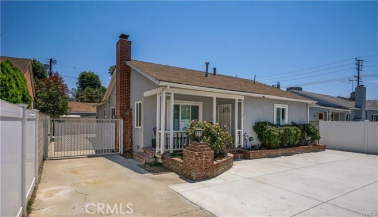3 Bed Home for Sale in Van Nuys, California