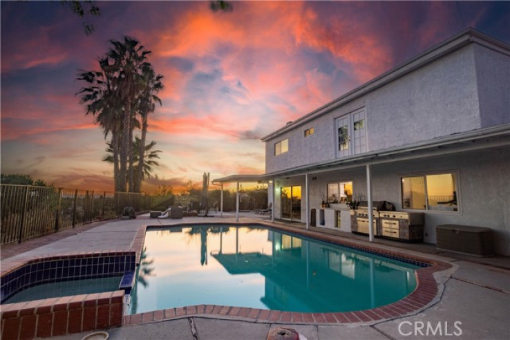 Residential Home in Granada Hills