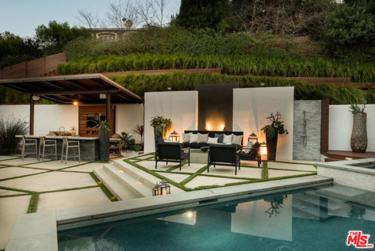 5 Bed Home for Sale in Beverly Hills, California