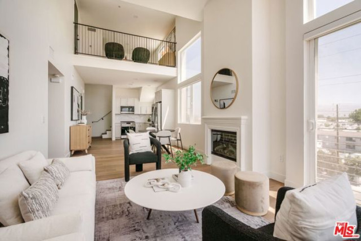 2 Bed Home for Sale in North Hollywood, California
