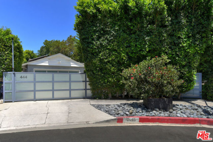 3 Bed Home for Sale in Los Angeles, California
