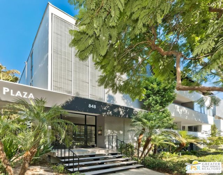 Residential Home in West Hollywood Vicinity