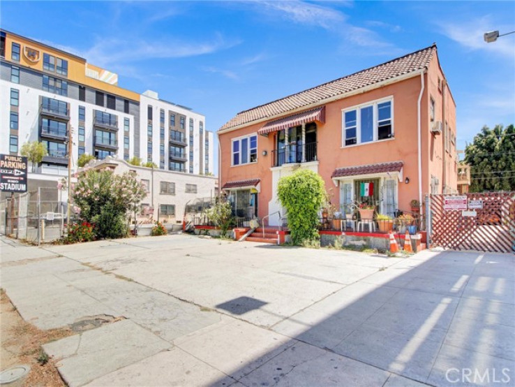  Income Home for Sale in Los Angeles, California