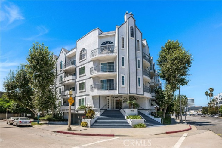 1 Bed Home for Sale in Sherman Oaks, California