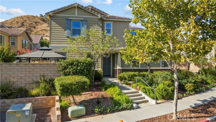4 Bed Home for Sale in Saugus, California