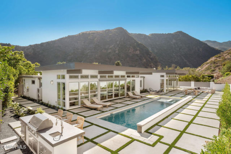 4 Bed Home for Sale in Malibu, California