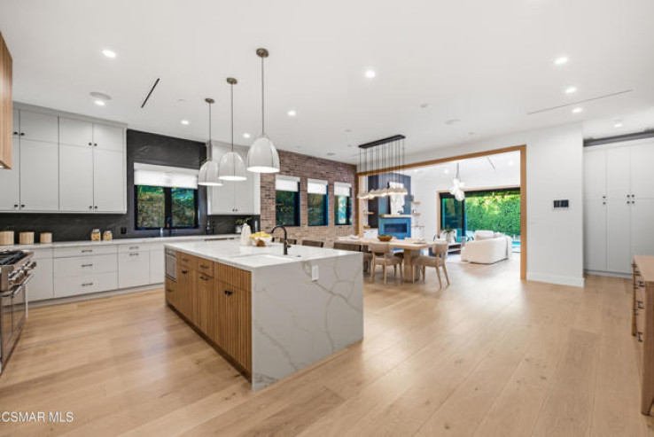 5 Bed Home for Sale in Sherman Oaks, California