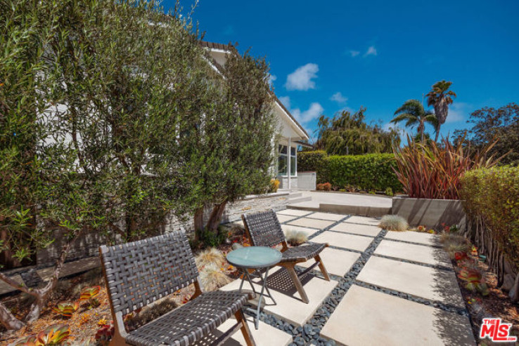 9 Bed Home for Sale in Santa Monica, California