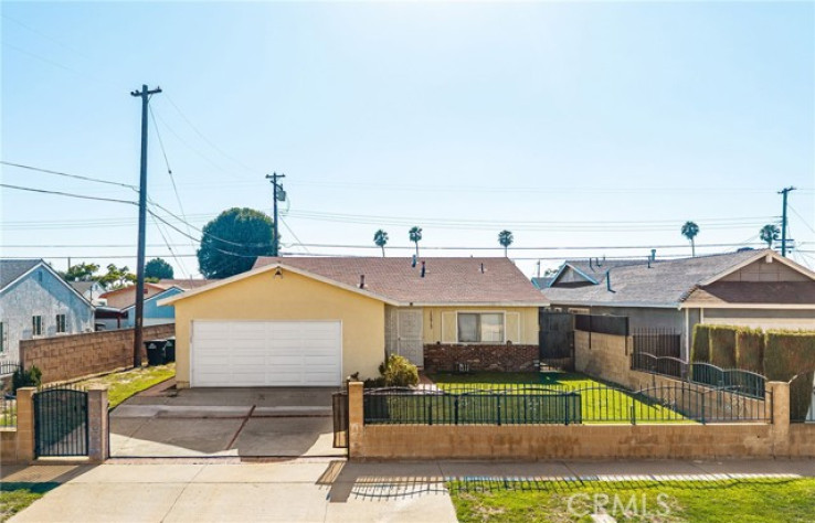 3 Bed Home for Sale in Compton, California