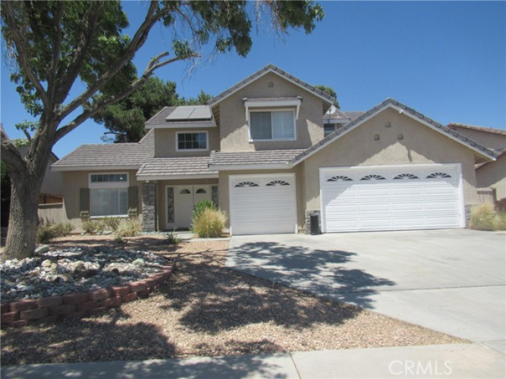 Residential Home in Victorville
