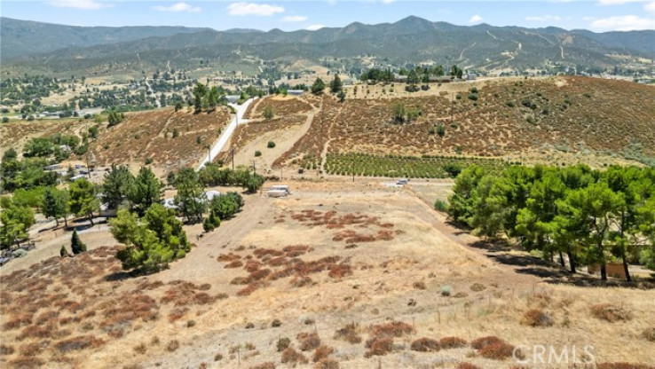 Land in Lake Elizabeth