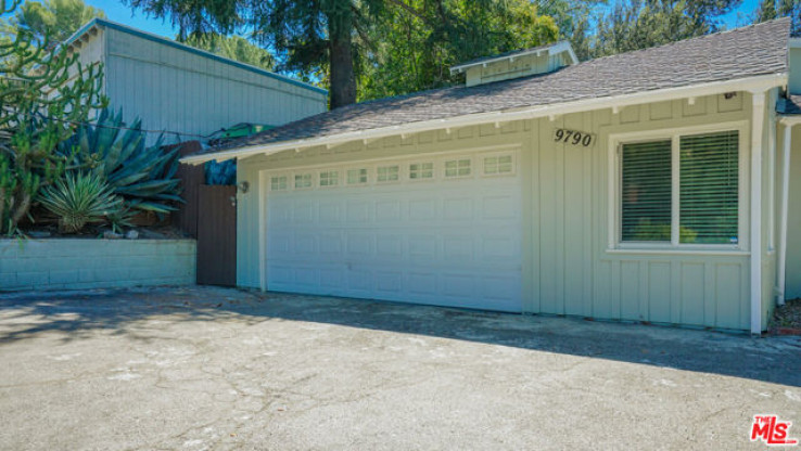 4 Bed Home for Sale in Shadow Hills, California