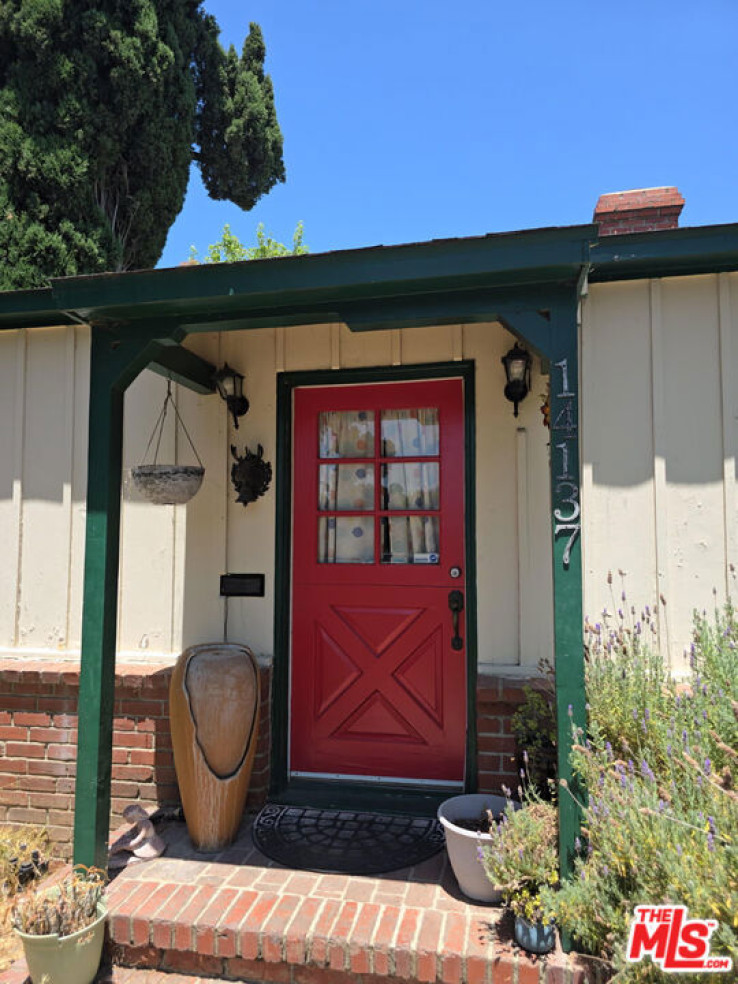 2 Bed Home for Sale in Los Angeles, California