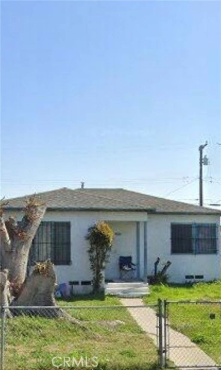 Residential Home in Compton
