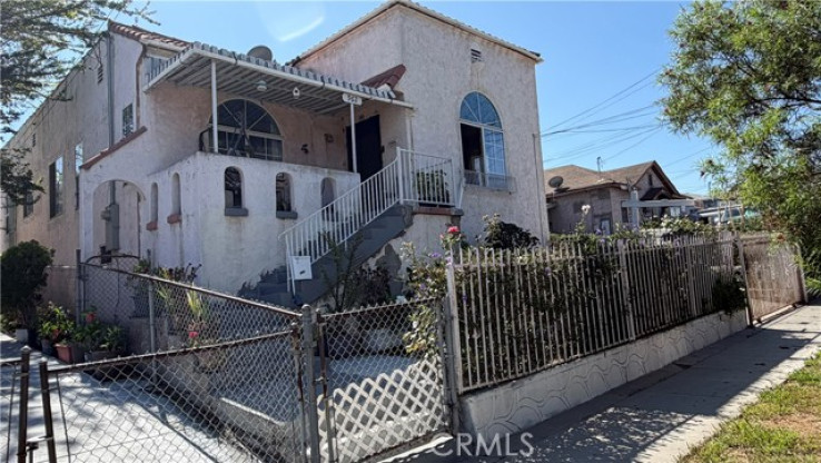 3 Bed Home for Sale in Los Angeles, California