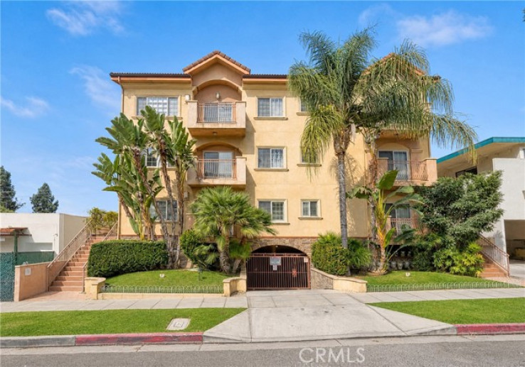 3 Bed Home for Sale in Burbank, California