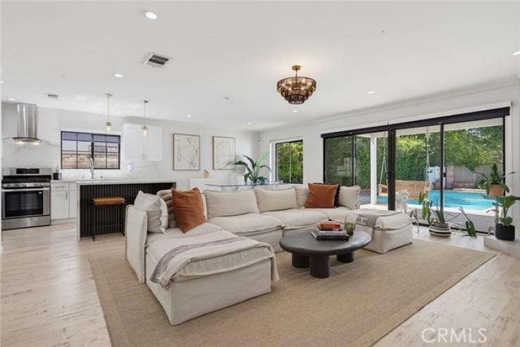 4 Bed Home for Sale in Sherman Oaks, California